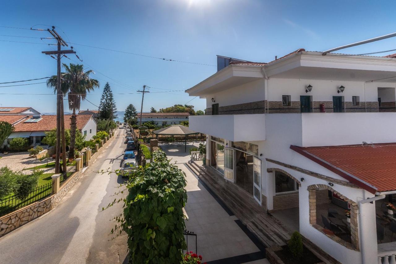 Aparthotel Chandris 3*