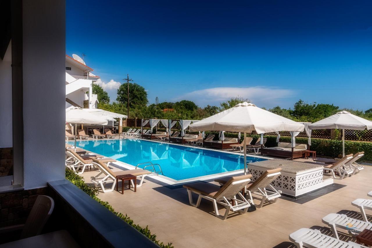 Aparthotel Chandris 3*